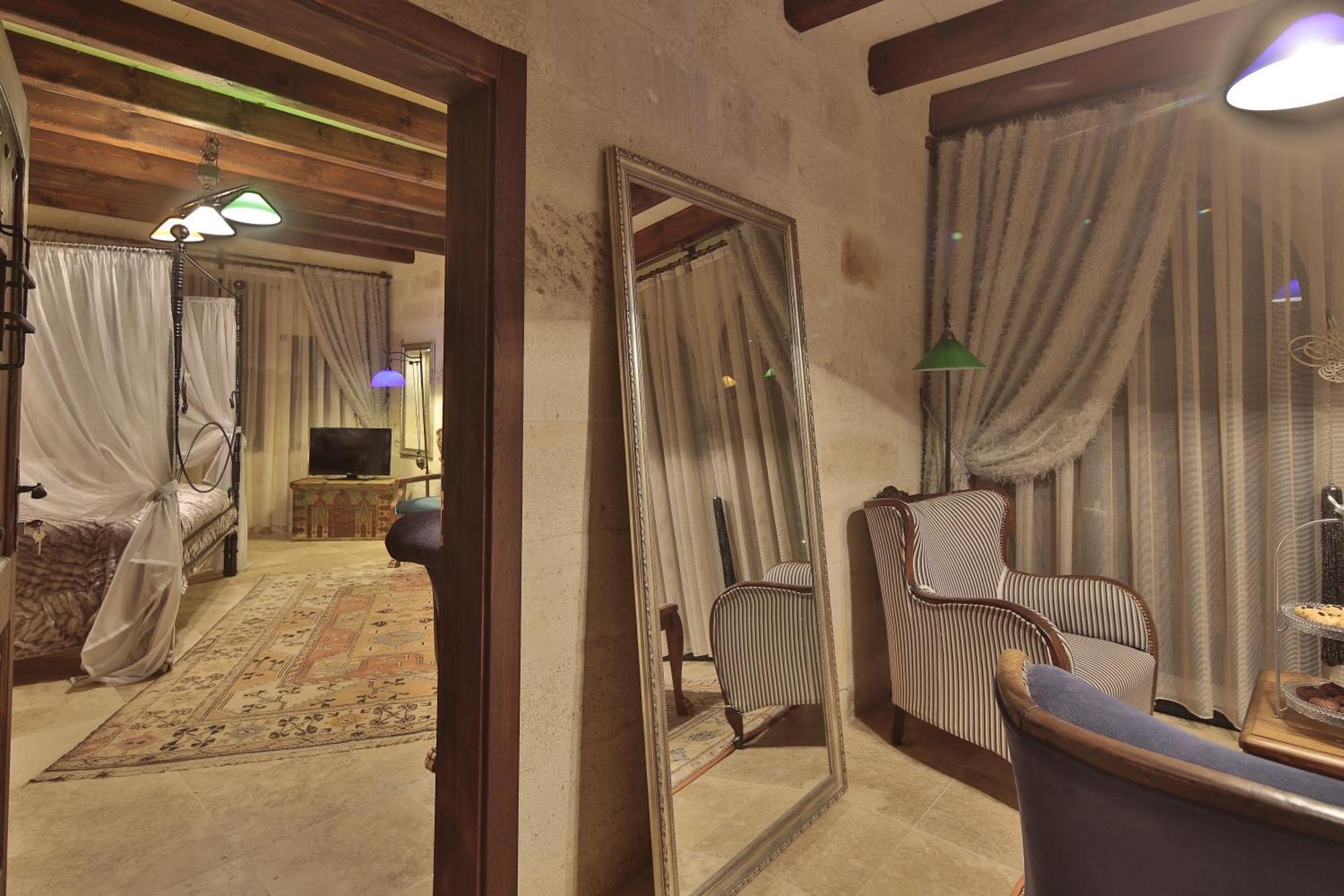 Asuwari Suites Cappadocia Юргюп Екстериор снимка