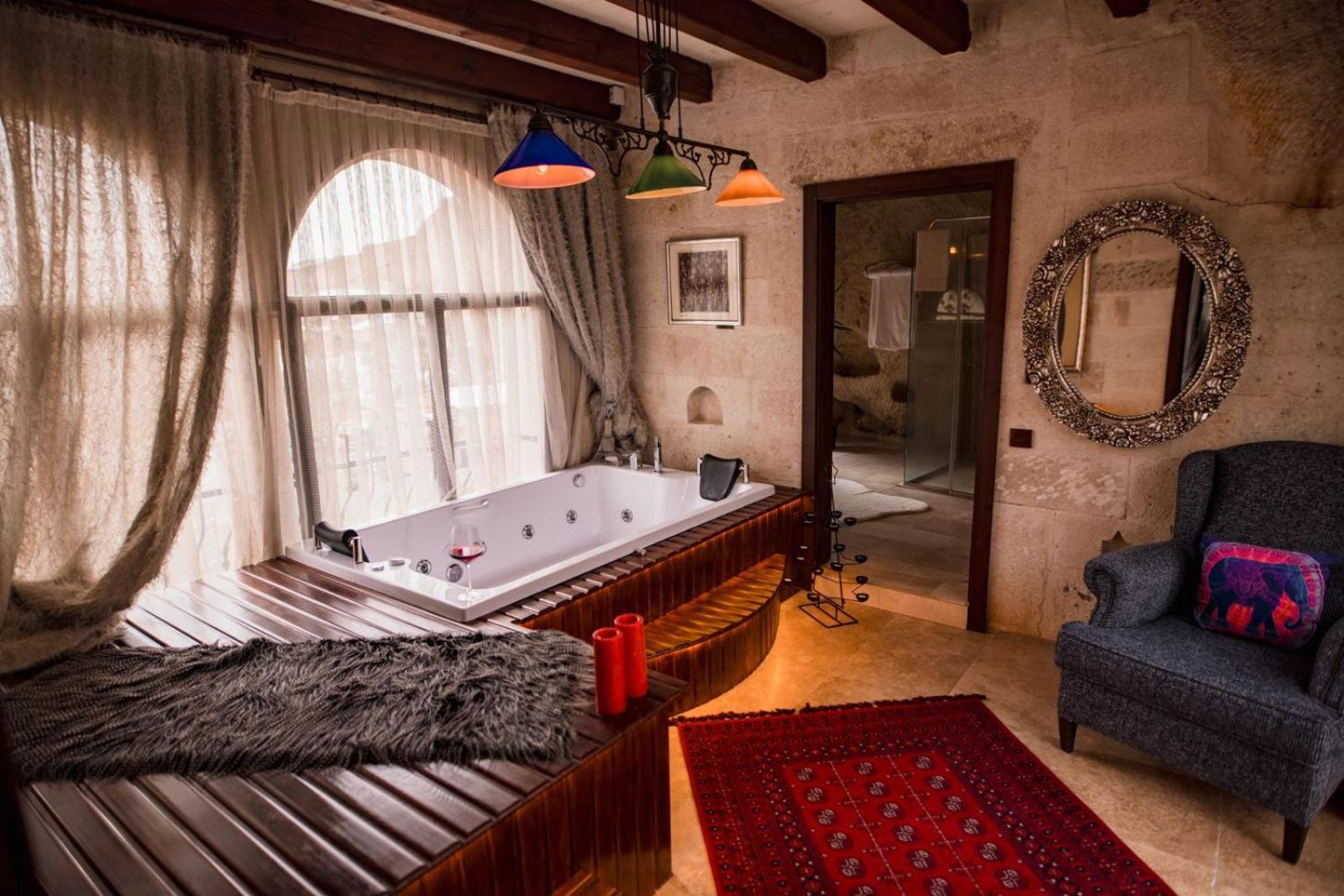 Asuwari Suites Cappadocia Юргюп Екстериор снимка